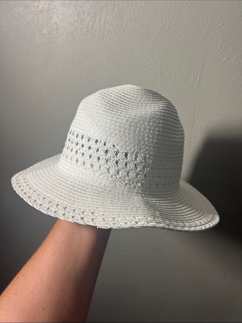 David and Young White Crochet Sun Hat with Open-Weave Band